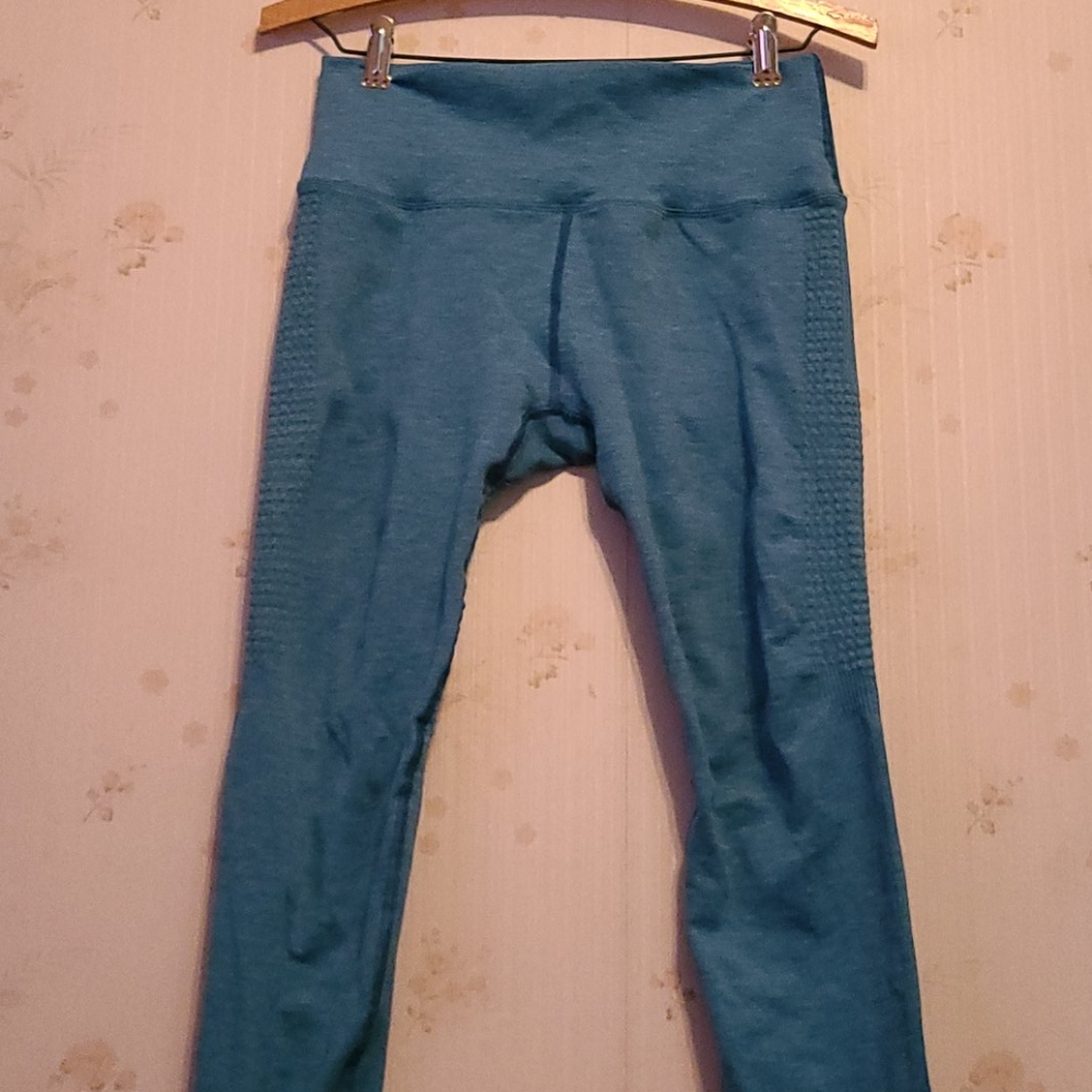 Alphalete Halo leggings in light teal size XL